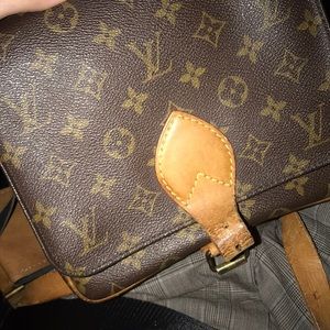 LV